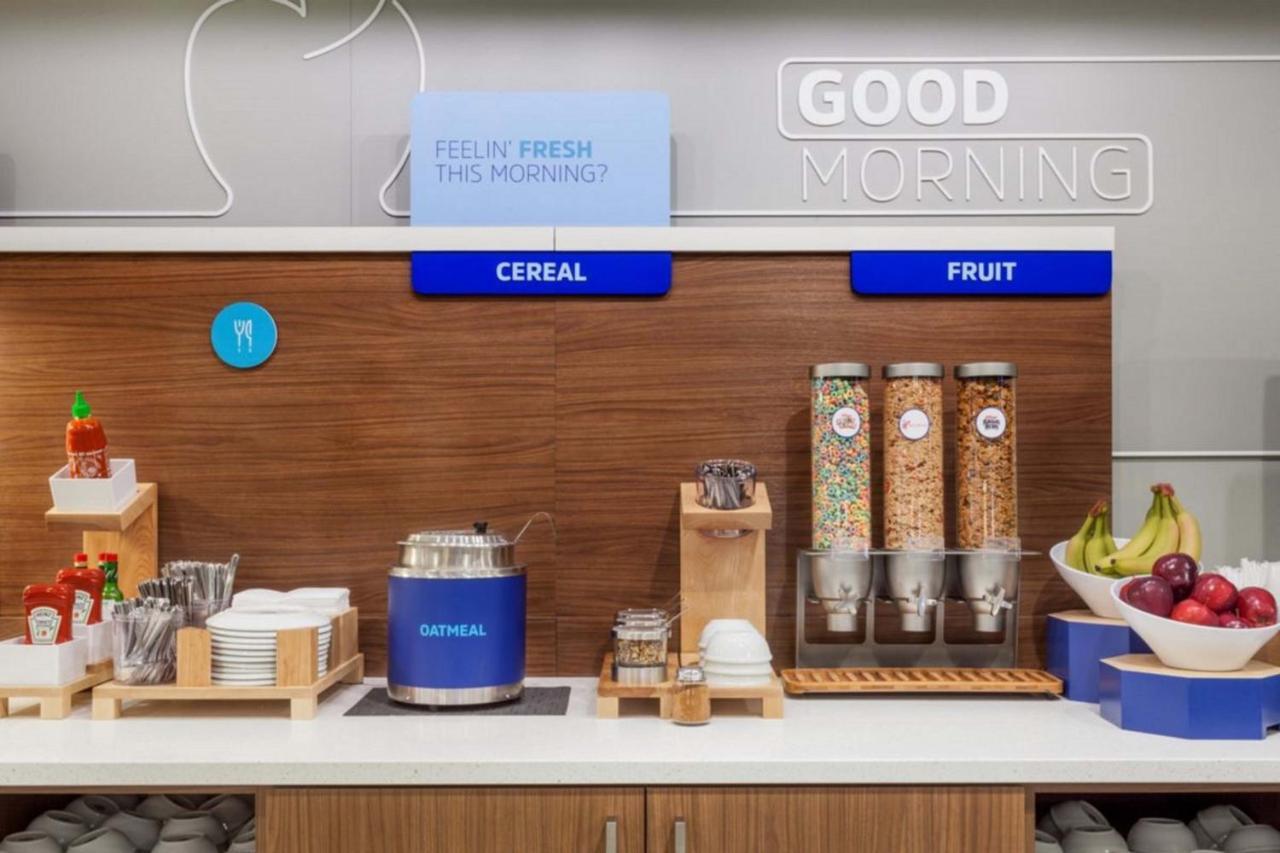 Holiday Inn Express Hotel & Suites Dayton-Centerville By Ihg Eksteriør bilde